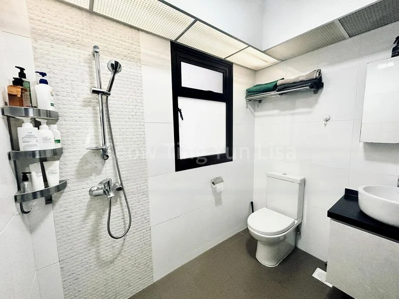 Common Room (HDB) for Rent in  373 Tampines Street 34 - Image 3