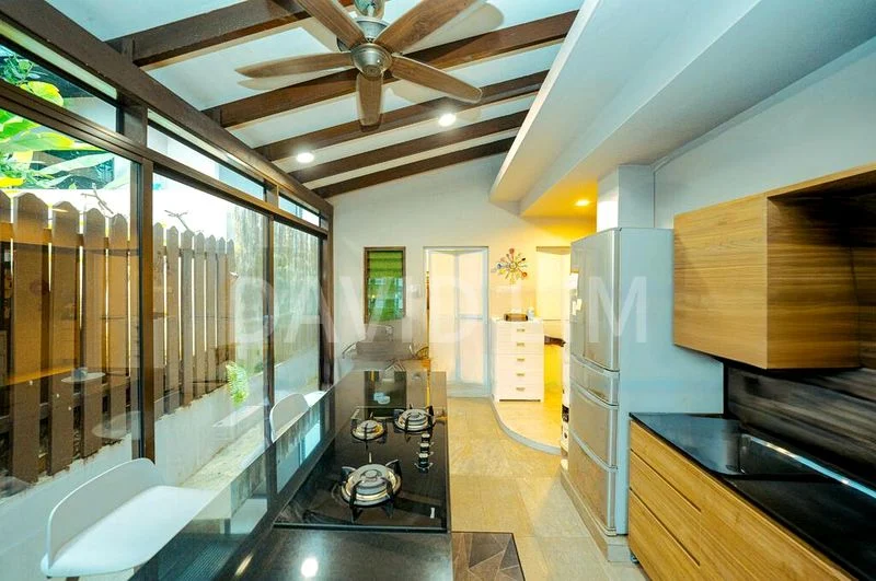 4+1 Bed Semi-Detached House (Landed) for Sale in  Thomson Garden Estate - Image 6