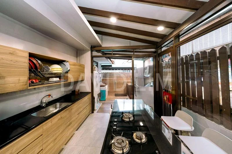 4+1 Bed Semi-Detached House (Landed) for Sale in  Thomson Garden Estate - Image 4