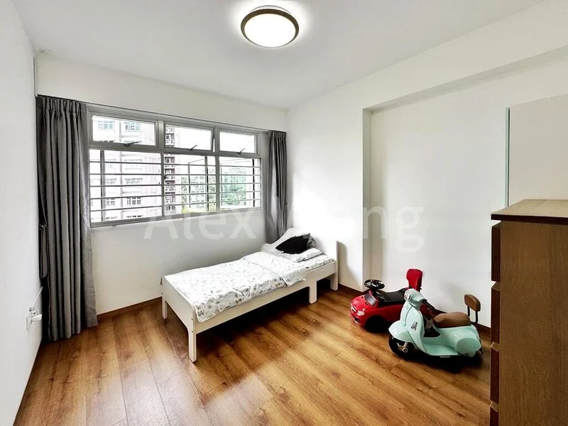 4 Room (4A) HDB for Sale in  450C Bukit Batok West Avenue 6 - Image 7