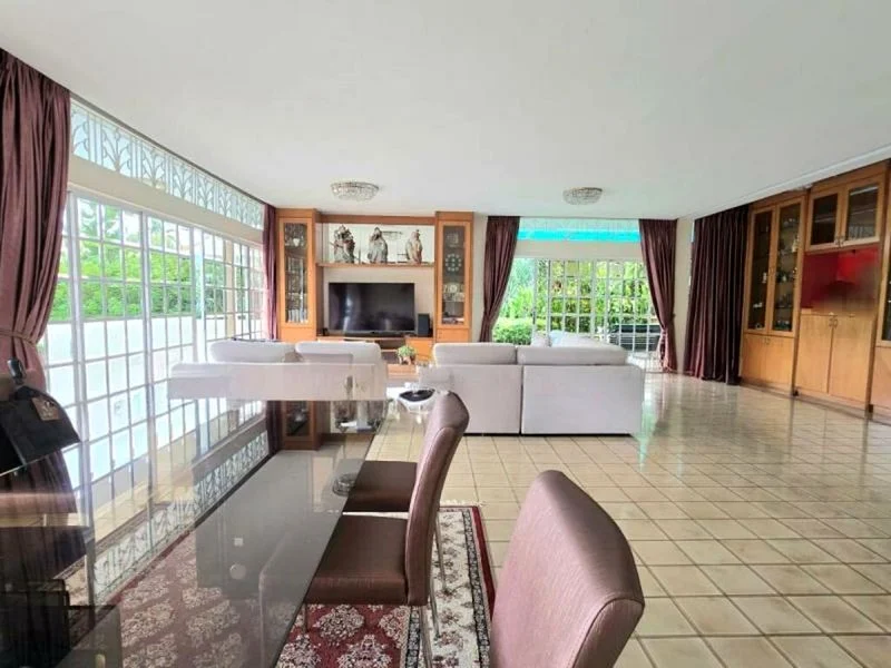 5 Bed Bungalow (Landed) for Sale in White House Park - Image 4