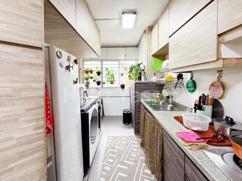 4 Room (4A) HDB for Sale in  441 Jurong West Avenue 1 - Image 5