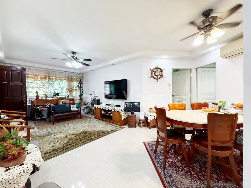 4 Room (4A) HDB for Sale in  441 Jurong West Avenue 1 - Image 1