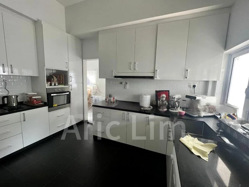 5 Bed Bungalow (Landed) for Rent in  Ming Teck Park - Image 15