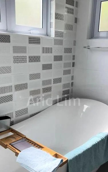 5 Bed Bungalow (Landed) for Rent in  Ming Teck Park - Image 13