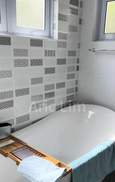 5 Bed Bungalow (Landed) for Rent in  Ming Teck Park - Image 5