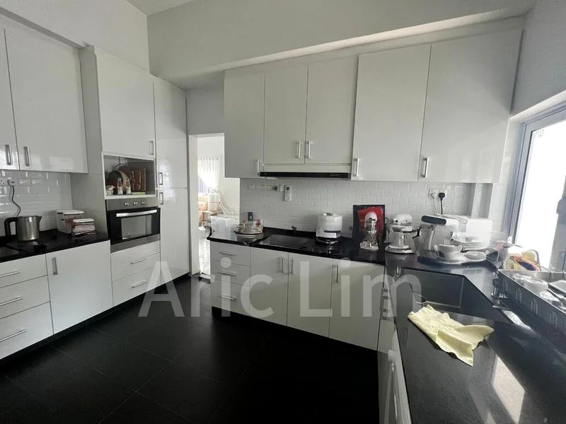 5 Bed Bungalow (Landed) for Rent in  Ming Teck Park - Image 4