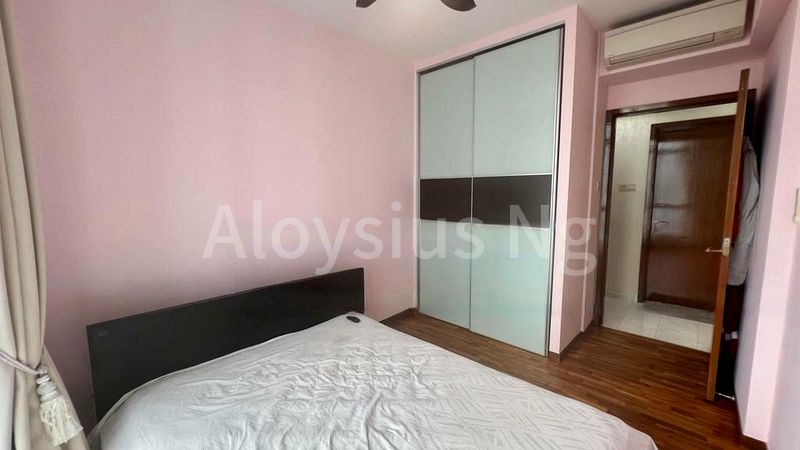 Common Room (Condo) for Rent in  The Lakeshore - Image 2