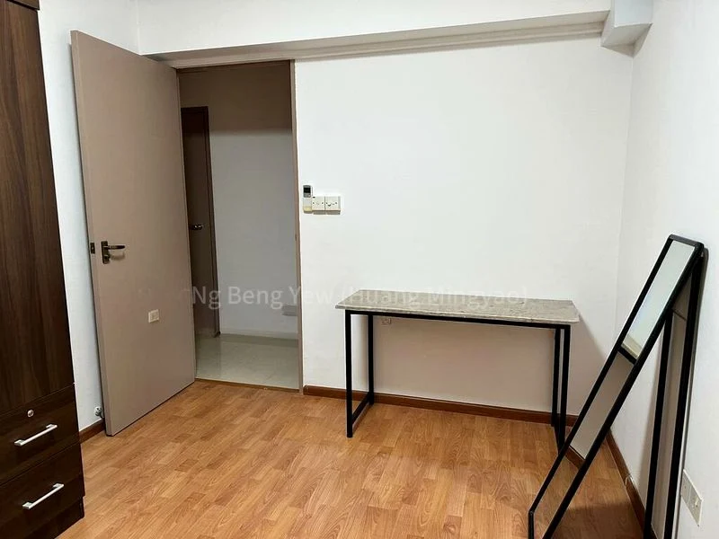 Common Room (HDB) for Rent in  26C Jalan Membina - Image 2