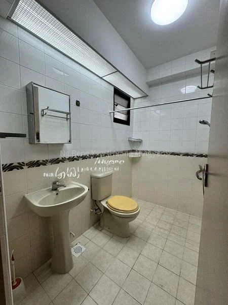Common Room (HDB) for Rent in  26C Jalan Membina - Image 4