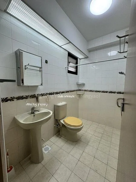 Common Room (HDB) for Rent in  26C Jalan Membina - Image 3