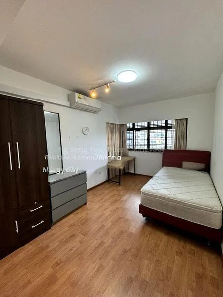 Common Room (HDB) for Rent in  26C Jalan Membina - Image 1