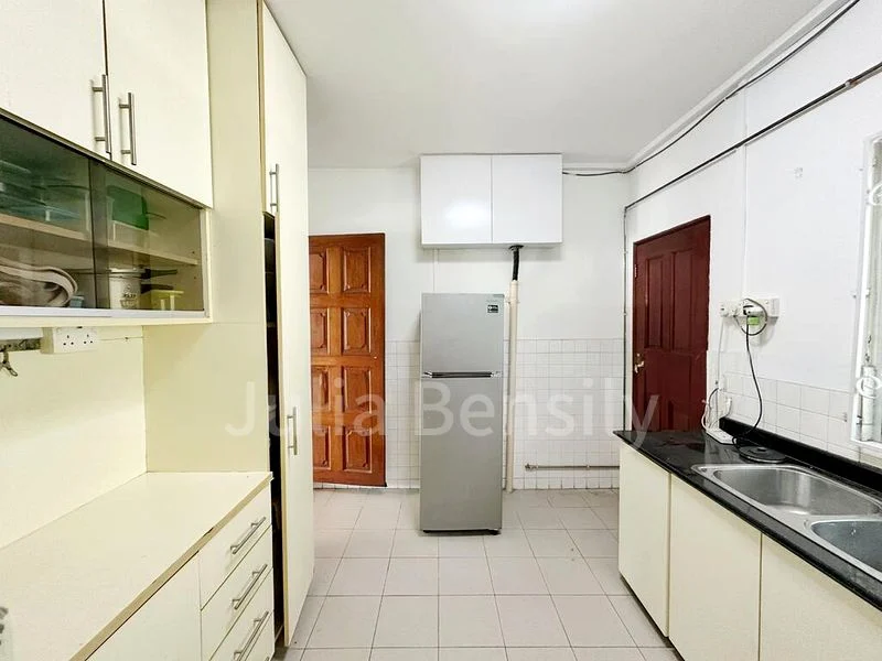4 Bed Semi-Detached House (Landed) for Rent in  Nanyang Park - Image 7