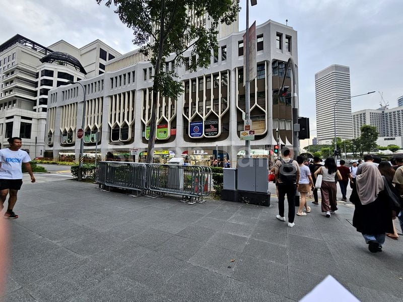 Mall Shop for Rent in Peninsula Plaza - Image 1