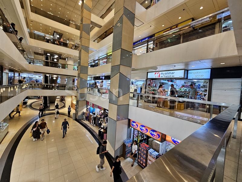 Mall Shop for Rent in Peninsula Plaza - Image 4