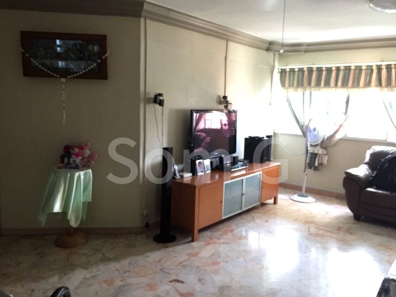 Common Room (HDB) for Rent in 215 Serangoon Avenue 4 - Image 1