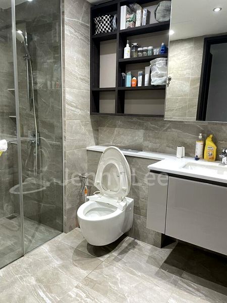 2 Bed Condo for Rent in  Lake Grande - Image 11