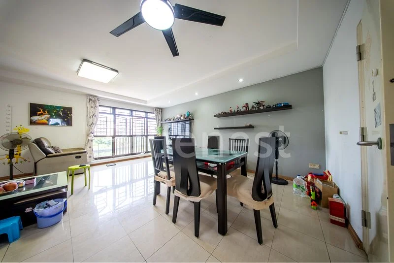 5 Room (5I) HDB for Sale in 290A Compassvale Crescent - Image 4