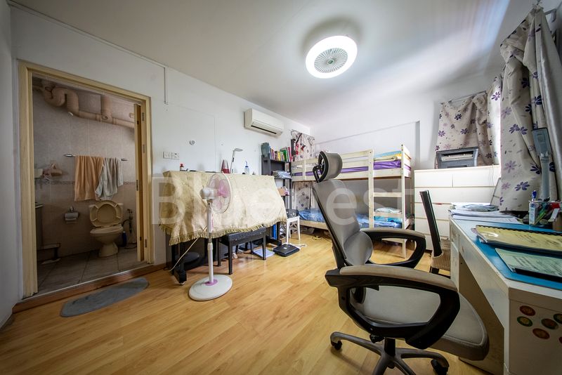 5 Room (5I) HDB for Sale in 290A Compassvale Crescent - Image 8