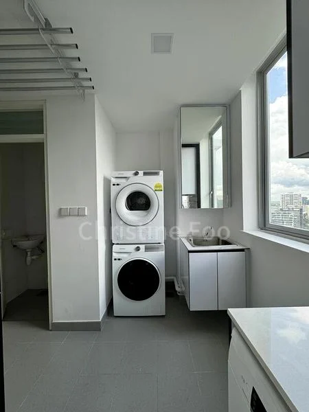 4 Bed Condo for Rent in  Draycott Eight - Image 17