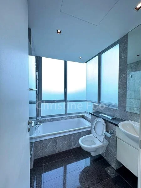 4 Bed Condo for Rent in  Draycott Eight - Image 2