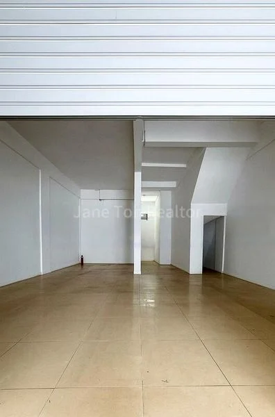 Shop / Shophouse for Rent: Bedok Central - Image 2