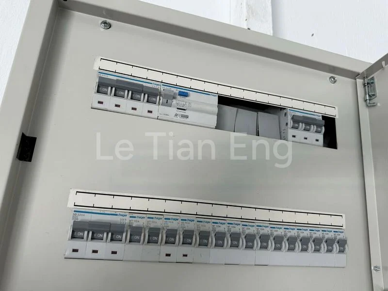 Light Industrial (B1) for Rent: 34 Hillview Terrace - Image 1