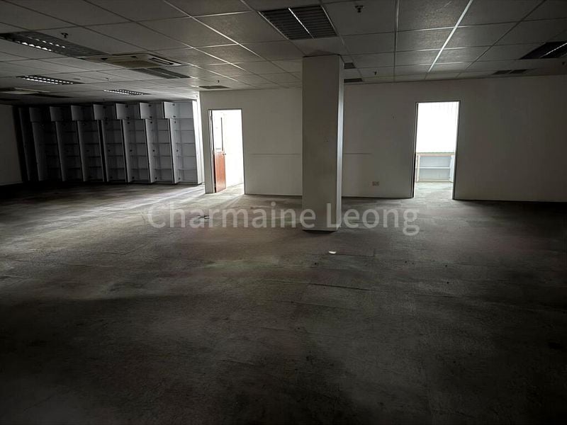 Light Industrial (B1) for Rent: SIS Building - Image 8