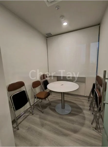 Office for Rent: Far East Shopping Centre - Image 2