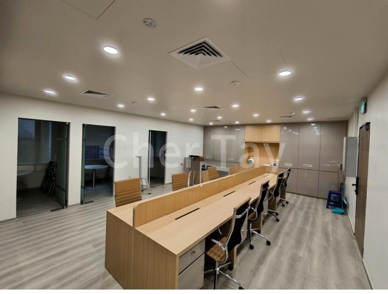 Office for Rent: Far East Shopping Centre - Image 4