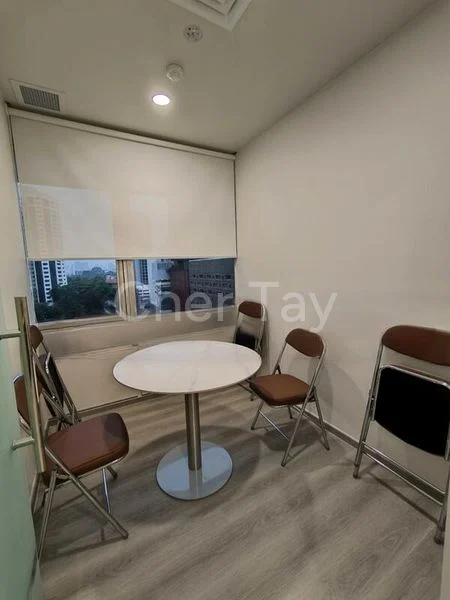 Office for Rent: Far East Shopping Centre - Image 1