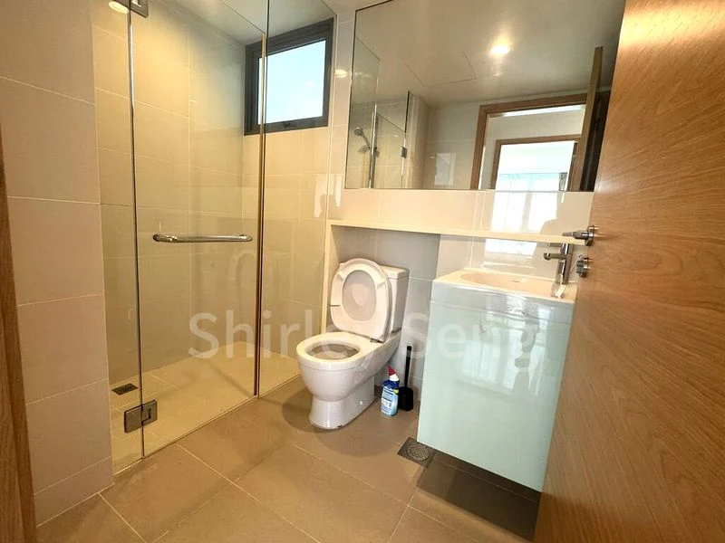 2 Bed Condo for Sale in  The Gale - Image 4