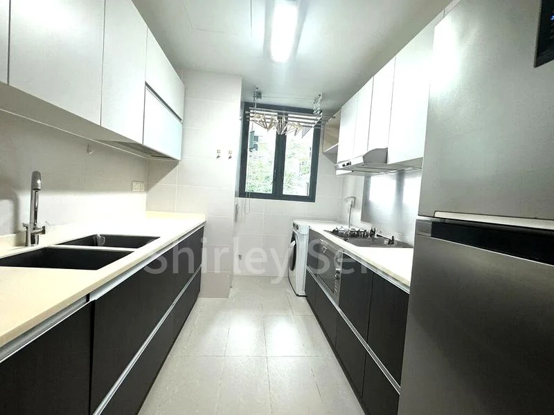 2 Bed Condo for Sale in  The Gale - Image 2