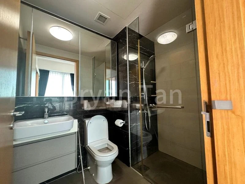 1 Bed Condo for Rent in The Glades - Image 6