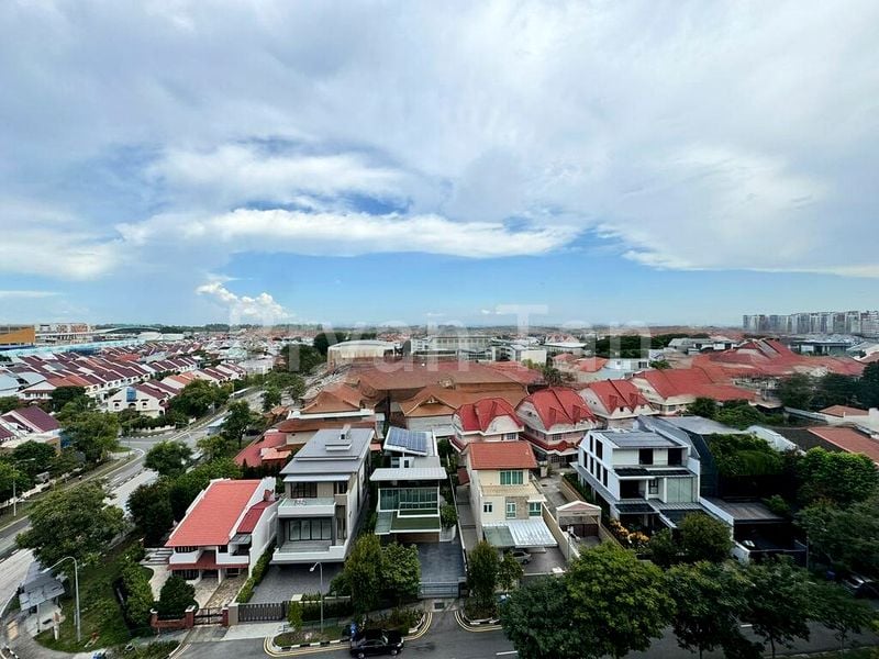 1 Bed Condo for Rent in The Glades - Image 2