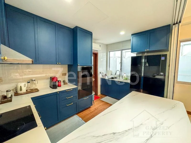 4 Bed Condo for Rent in The Bayshore - Image 8