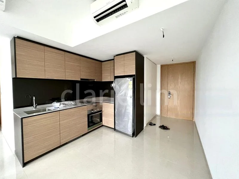 2 Bed Condo for Sale in  Midwood - Image 3