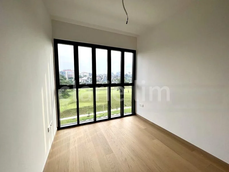 2 Bed Condo for Sale in  Midwood - Image 5