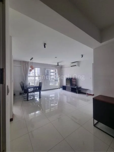 4 Room (4A) HDB for Sale in 43A Margaret Drive - Image 3