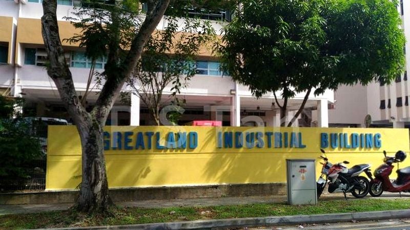 Light Industrial (B1) for Rent in  Greatland Industrial Building - Image 3