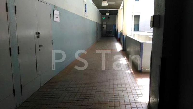 Light Industrial (B1) for Rent in  Greatland Industrial Building - Image 4