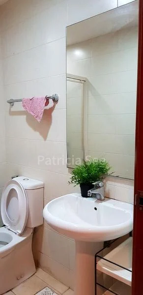3 Bed Executive Condo for Rent in  Whitewater - Image 2