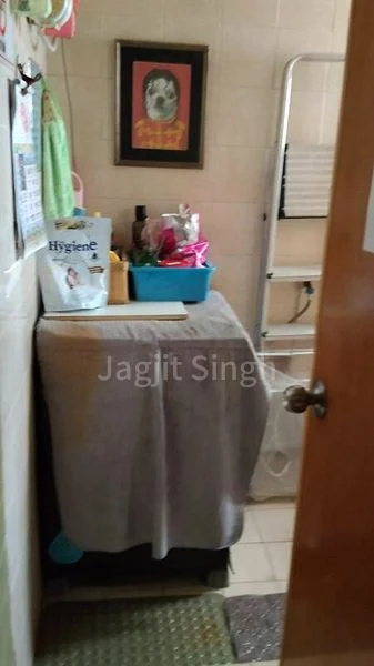 Common Room (HDB) for Rent in  2 Everton Park - Image 2