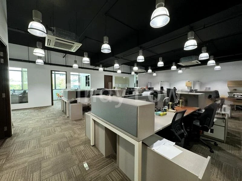 Light Industrial (B1) for Sale: Vertex, 1, 2, 3, 4, 5, 6, 7, 8, 9, 10, 11, 12, 13, - Image 6