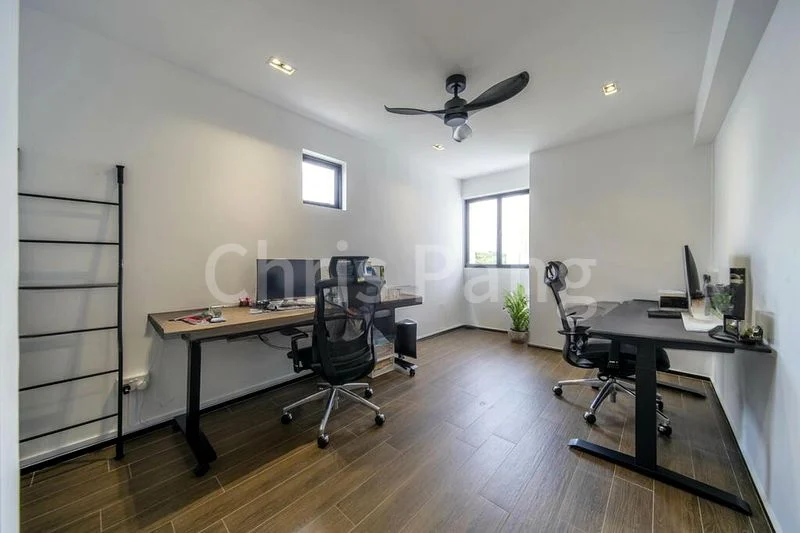 5 Room (5A) HDB for Sale in  176 Ang Mo Kio Avenue 4 - Image 8