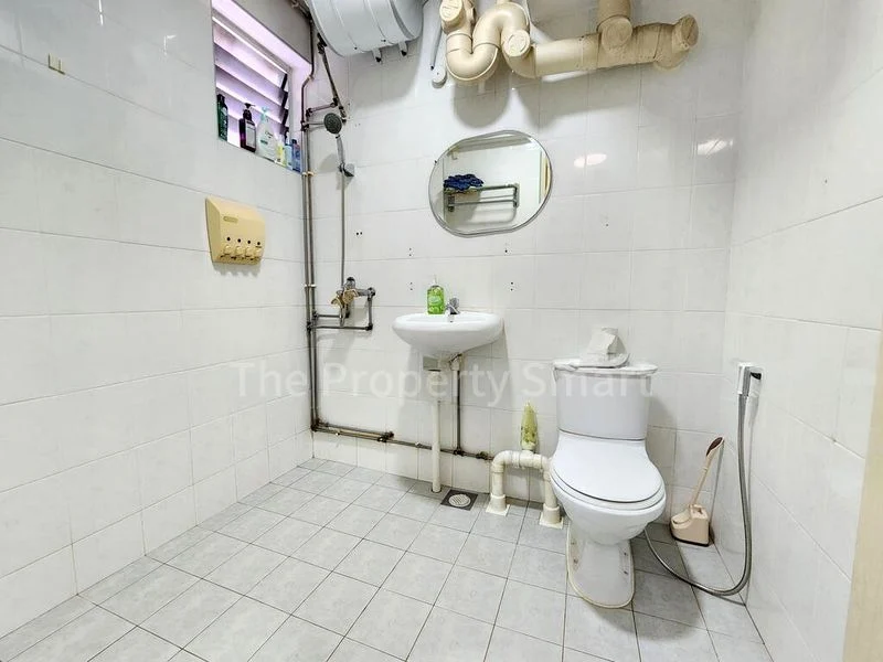 5 Room (5I) HDB for Rent in  53 Geylang Bahru - Image 6