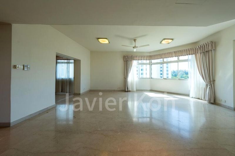 4 Bed Condo for Rent in  The Waterside - Image 18