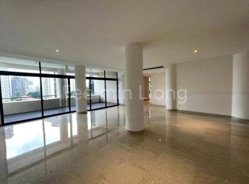 3 Bed Condo for Rent in  The Colonnade - Image 3
