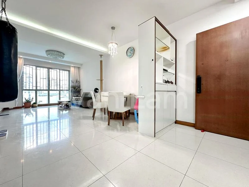 3 Bed Executive Condo for Sale in Whitewater - Image 9