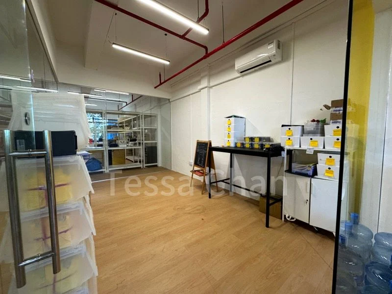 Light Industrial (B1) for Rent in  Tanglin Halt Industrial Estate - Image 5